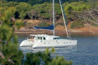 Lagoon 500 - At anchor
